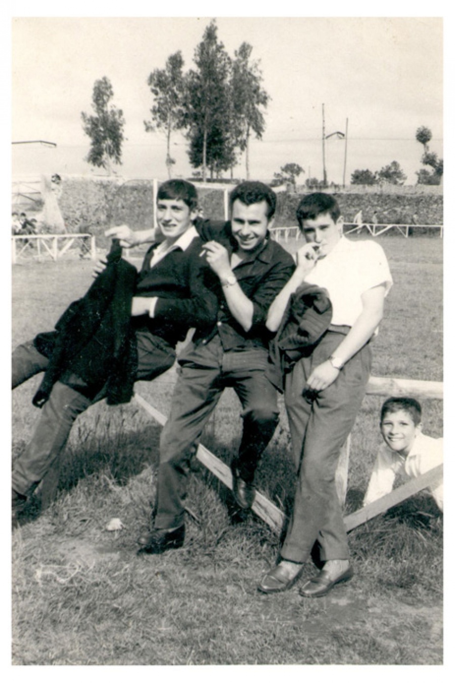 1965 - En el campo de ftbol